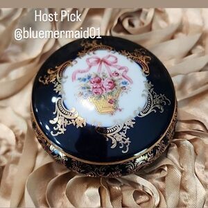 Limoges Castel lidded Trinket Box made in France 22k gold Coquette